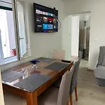 Duje & Roko Apartamento